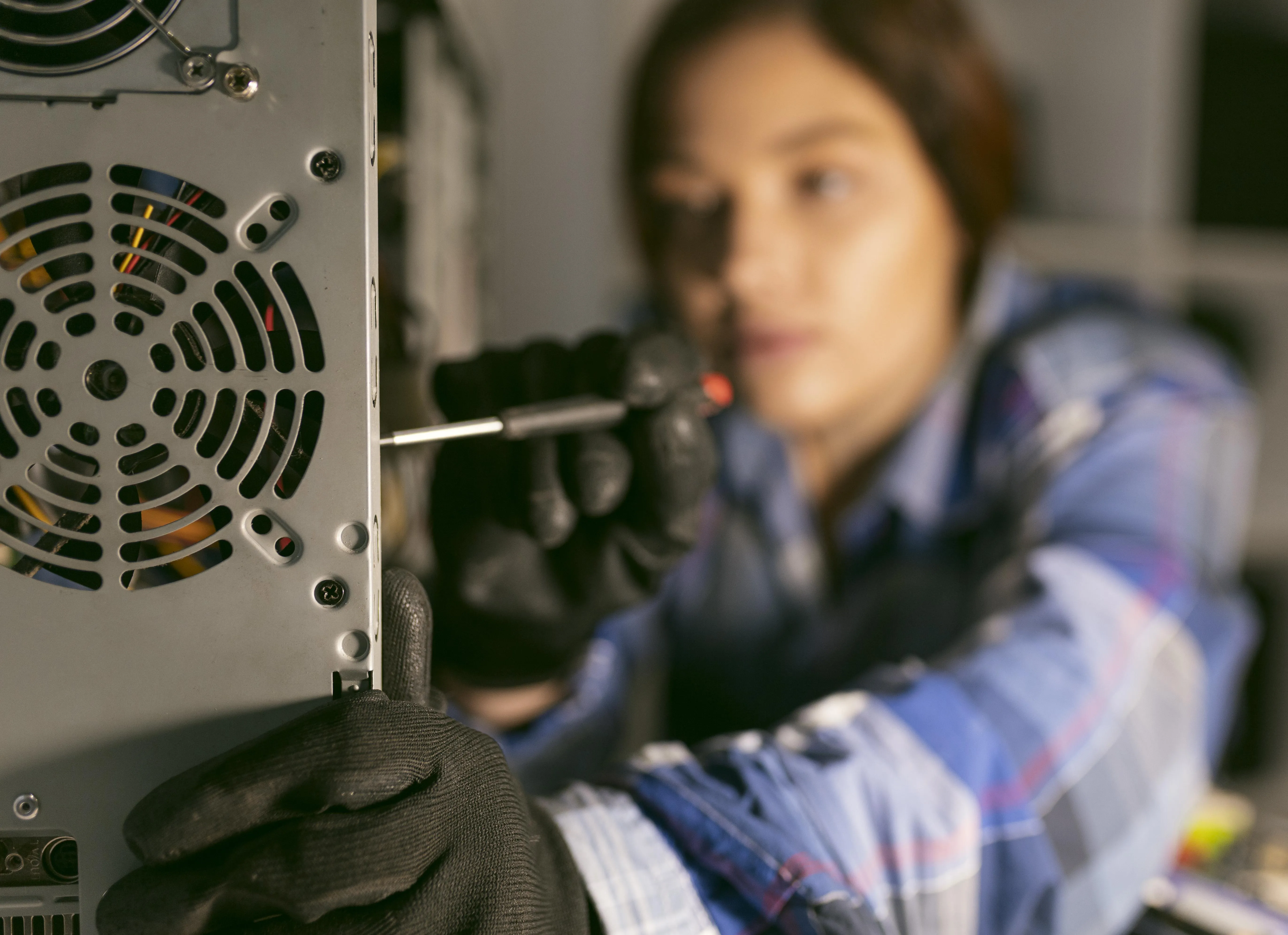 Por que investir em um nobreak para proteger seus equipamentos?